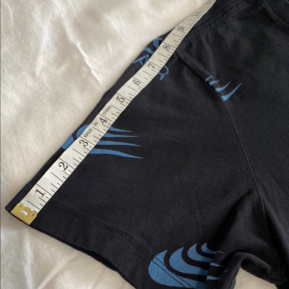Men’s Black and Blue Nike Logo Graphic Tee - Picture 5 of 8